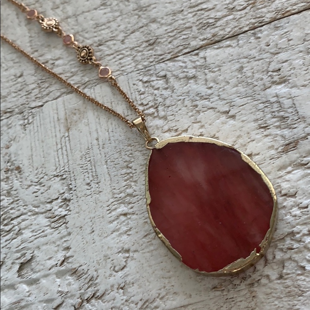 NWOT Ruby Agate Stone on Faux Gold Chain